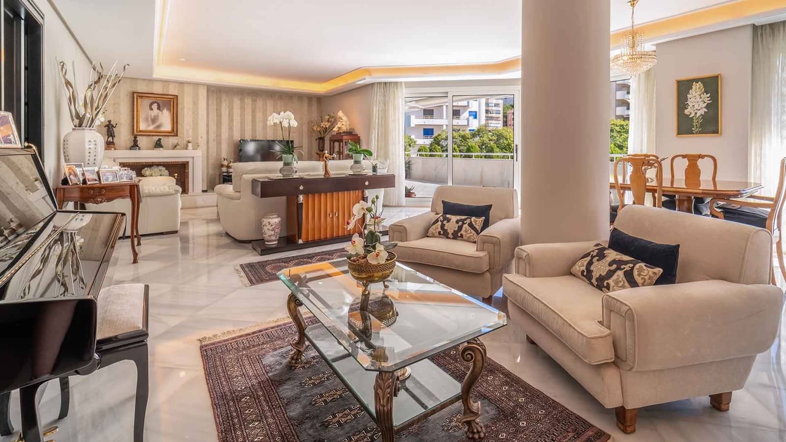 Apartamento de 4 habitaciones en Marbella en venta con piscina - 2.650.000 € (Ref: 9497044)