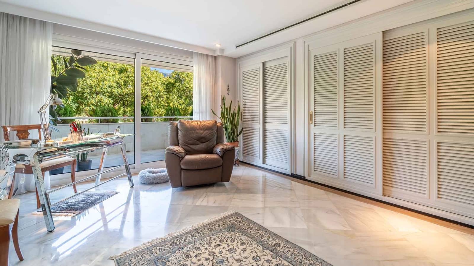 Apartamento de 4 habitaciones en Marbella en venta con piscina - 2.650.000 € (Ref: 9497044)