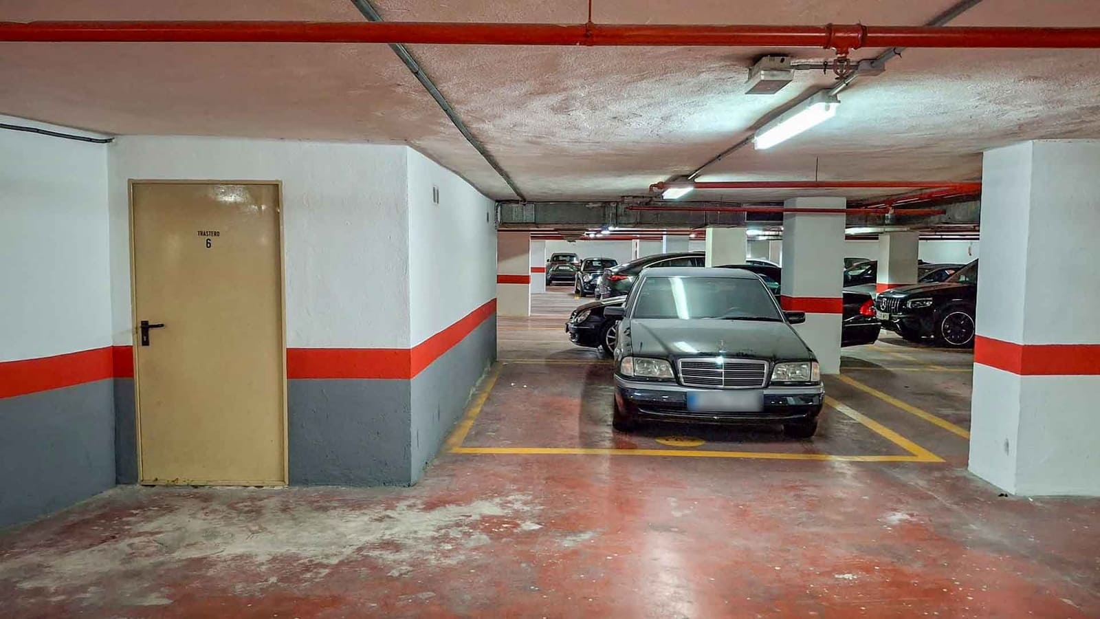 4 bedroom Apartment for sale in Marbella with pool - € 2,650,000 (Ref: 9497044)