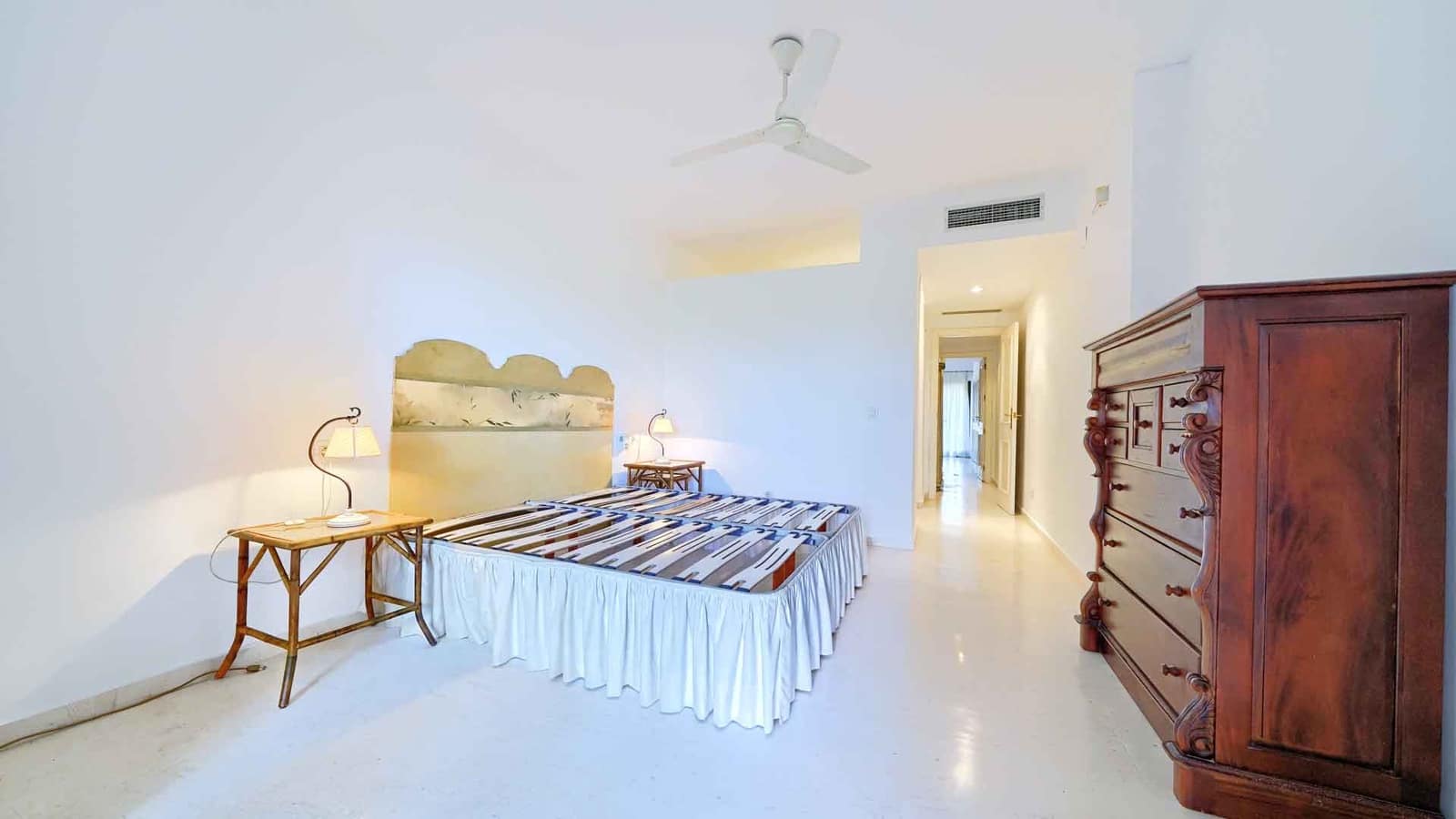 2 chambre Appartement à vendre à Estepona avec piscine - 390 000 € (Ref: 9530376)