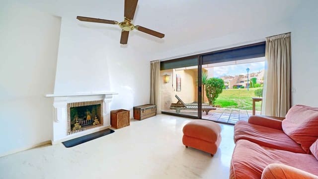 2 chambre Appartement à vendre à Centro, Estepona avec piscine - 390 000 € (Ref: 9530376)