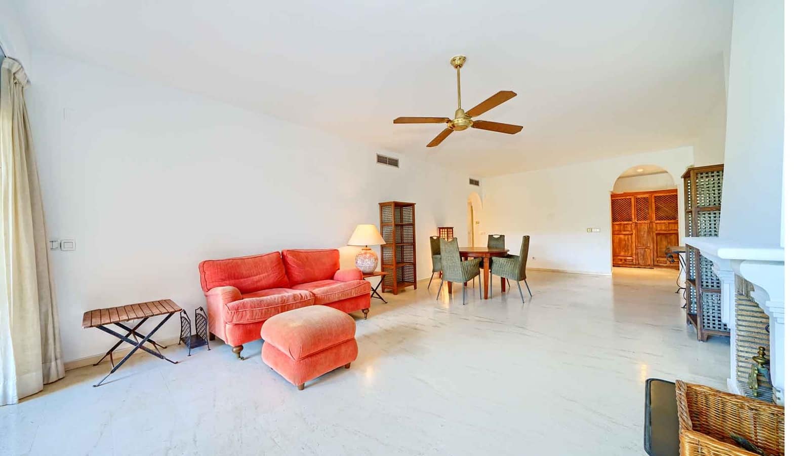 2 chambre Appartement à vendre à Estepona avec piscine - 390 000 € (Ref: 9530376)