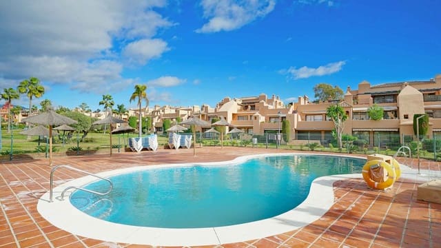 2 chambre Appartement à vendre à Centro, Estepona avec piscine - 390 000 € (Ref: 9530376)
