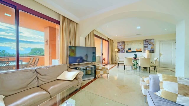 3 chambre Penthouse à vendre à Elviria, Marbella avec piscine - 1 650 000 € (Ref: 9530377)