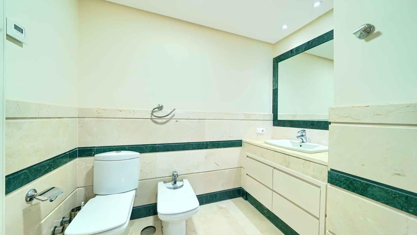 3 chambre Penthouse à vendre à Elviria avec piscine - 1 650 000 € (Ref: 9530377)