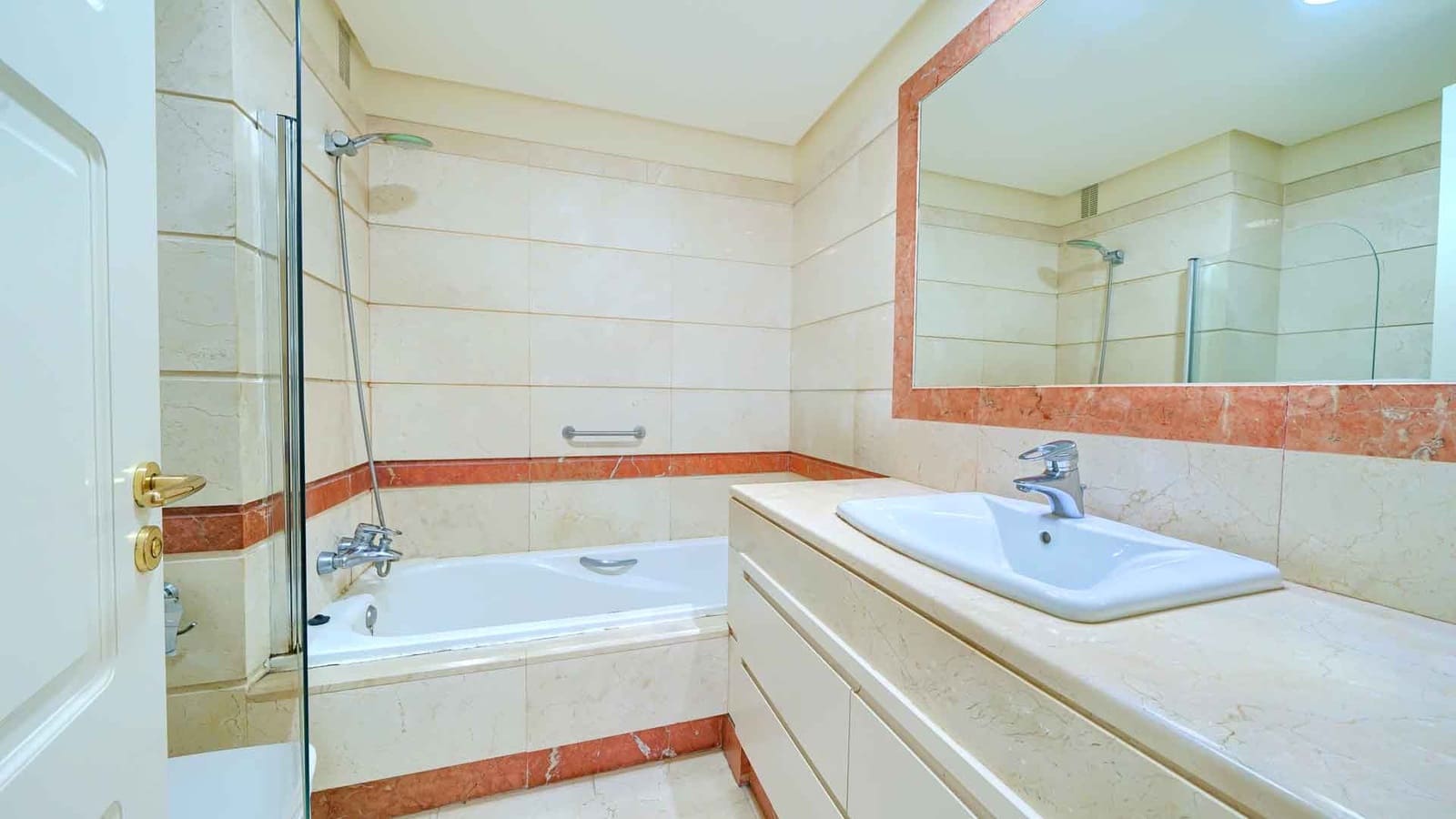 3 chambre Penthouse à vendre à Elviria avec piscine - 1 650 000 € (Ref: 9530377)