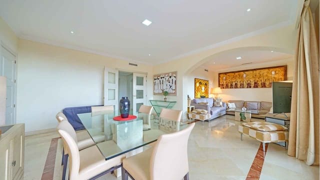3 chambre Penthouse à vendre à Elviria, Marbella avec piscine - 1 650 000 € (Ref: 9530377)