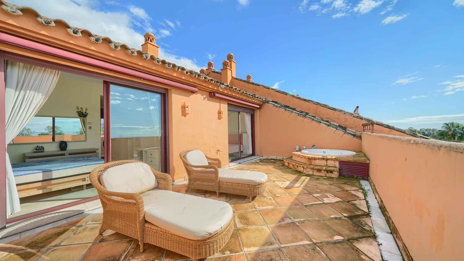 3 chambre Penthouse à vendre à Elviria avec piscine - 1 650 000 € (Ref: 9530377)