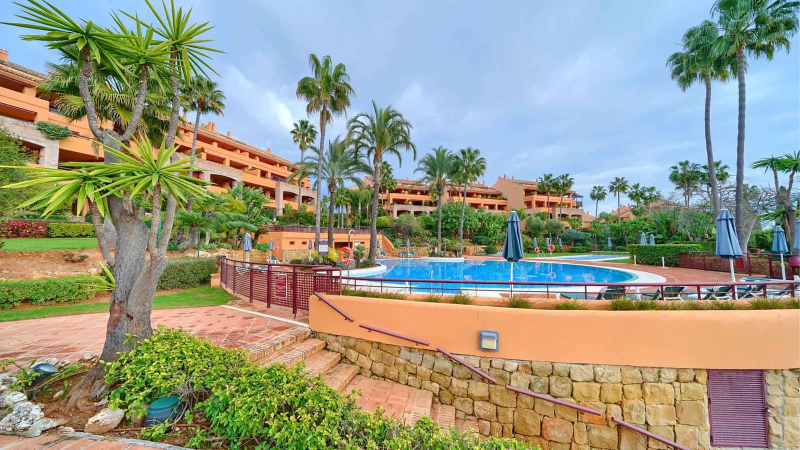 3 chambre Penthouse à vendre à Elviria avec piscine - 1 650 000 € (Ref: 9530377)
