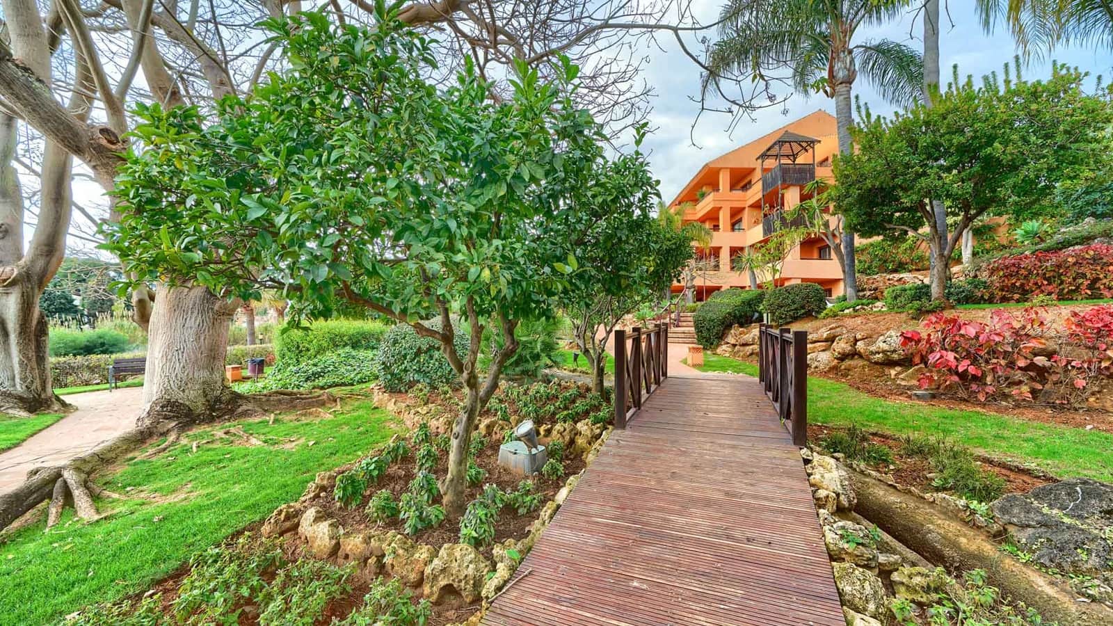 3 chambre Penthouse à vendre à Elviria avec piscine - 1 650 000 € (Ref: 9530377)