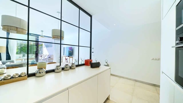 2 chambre Appartement à vendre à Centro, Estepona avec piscine - 570 000 € (Ref: 9543454)