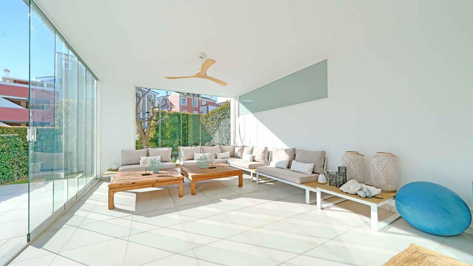 2 Zimmer Apartment zu verkaufen in Estepona mit Pool - 570.000 € (Ref: 9543454)