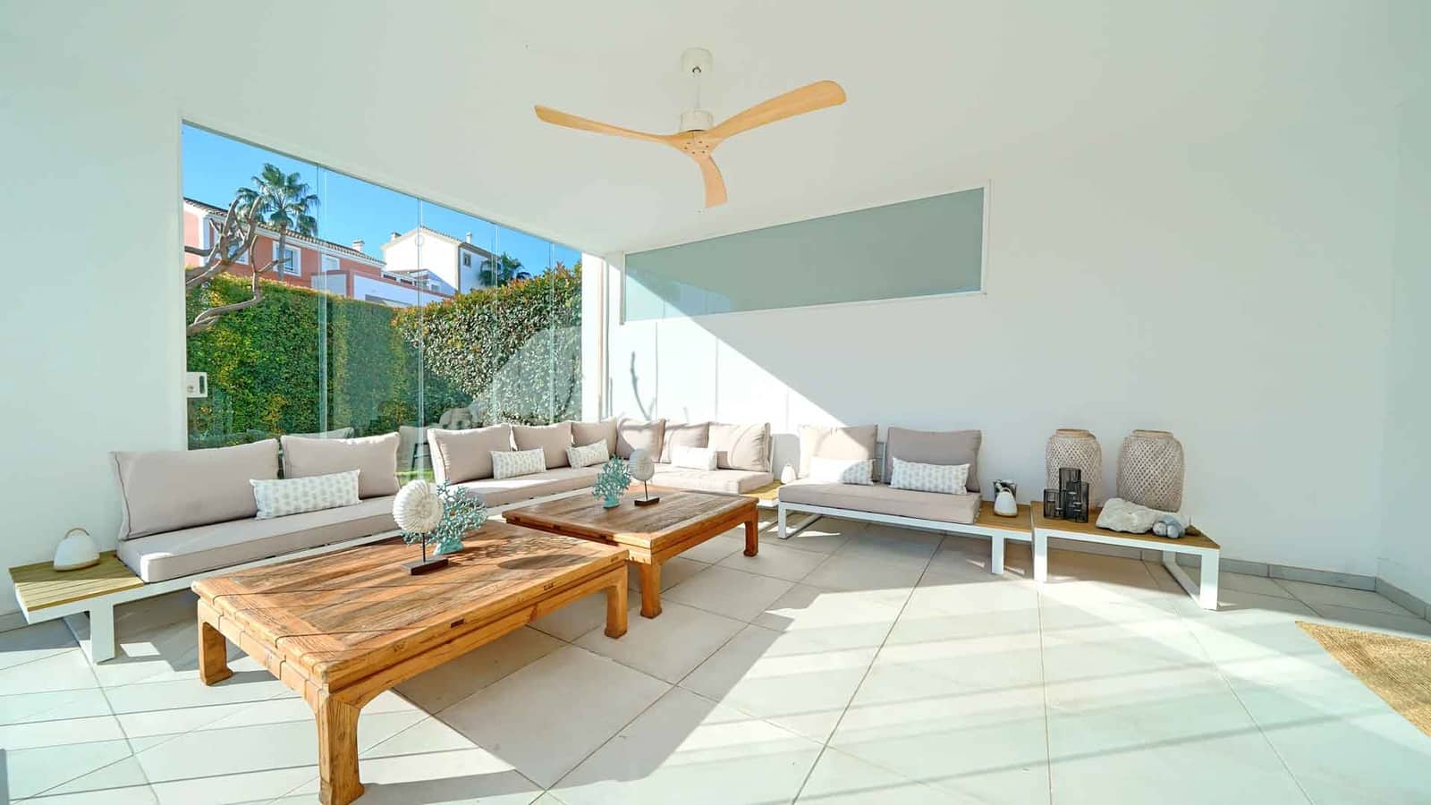 2 Zimmer Apartment zu verkaufen in Estepona mit Pool - 570.000 € (Ref: 9543454)