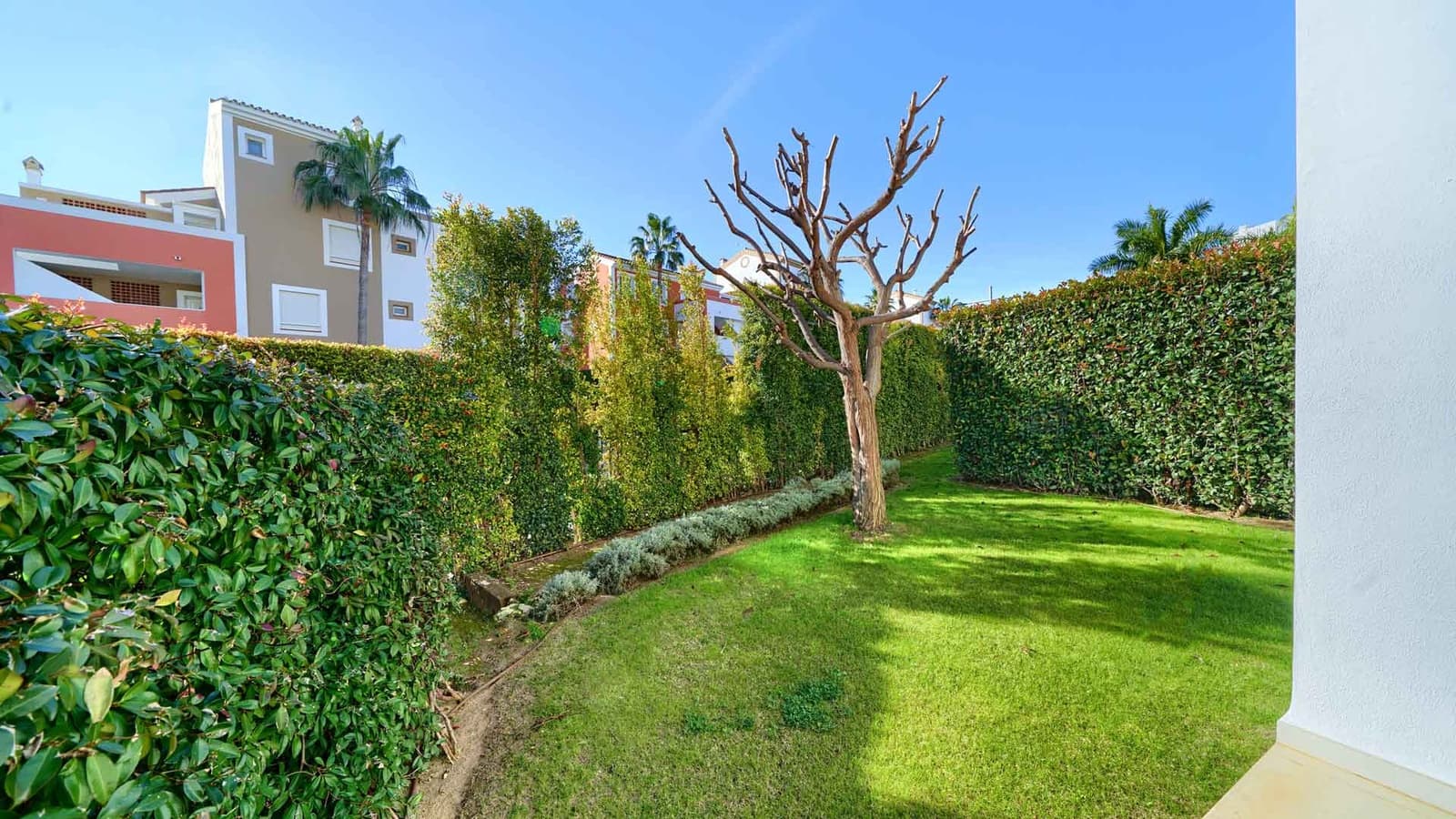 2 Zimmer Apartment zu verkaufen in Estepona mit Pool - 570.000 € (Ref: 9543454)