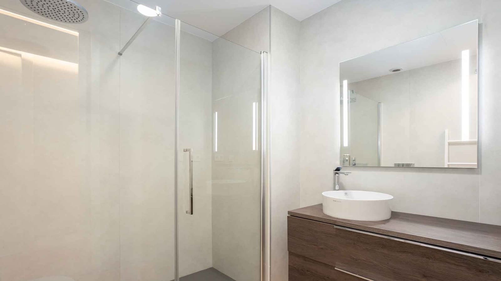 4 chambre Appartement à vendre à Estepona avec piscine - 1 350 000 € (Ref: 9547913)