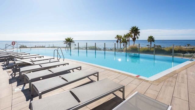 4 chambre Appartement à vendre à Centro, Estepona avec piscine - 1 350 000 € (Ref: 9547913)