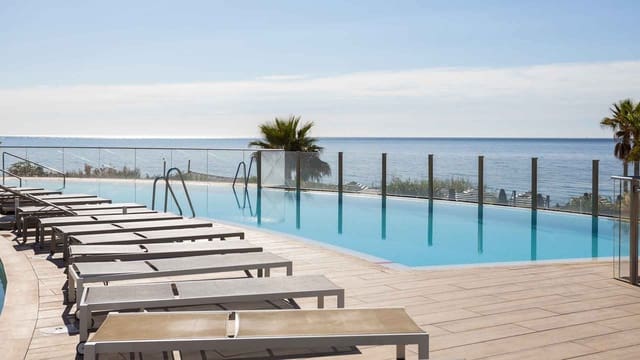 4 chambre Appartement à vendre à Centro, Estepona avec piscine - 1 350 000 € (Ref: 9547913)