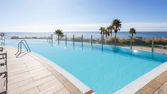 4 chambre Appartement à vendre à Centro, Estepona avec piscine - 1 350 000 € (Ref: 9547913)