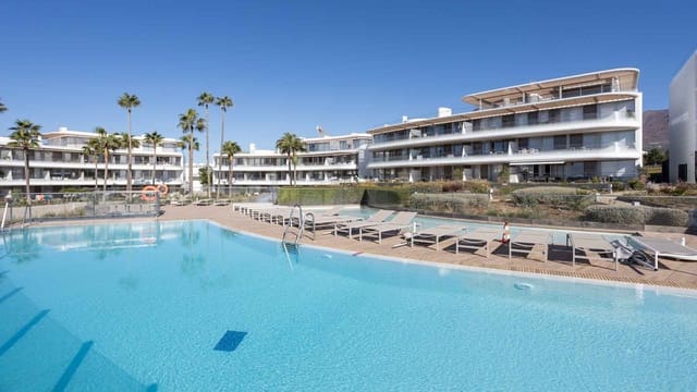 4 chambre Appartement à vendre à Centro, Estepona avec piscine - 1 350 000 € (Ref: 9547913)