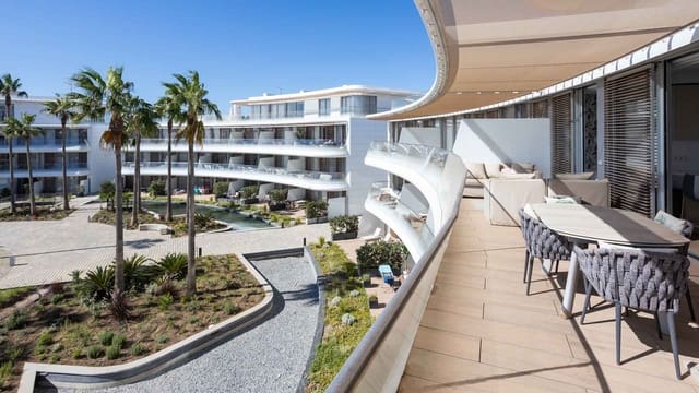 4 chambre Appartement à vendre à Centro, Estepona avec piscine - 1 350 000 € (Ref: 9547913)