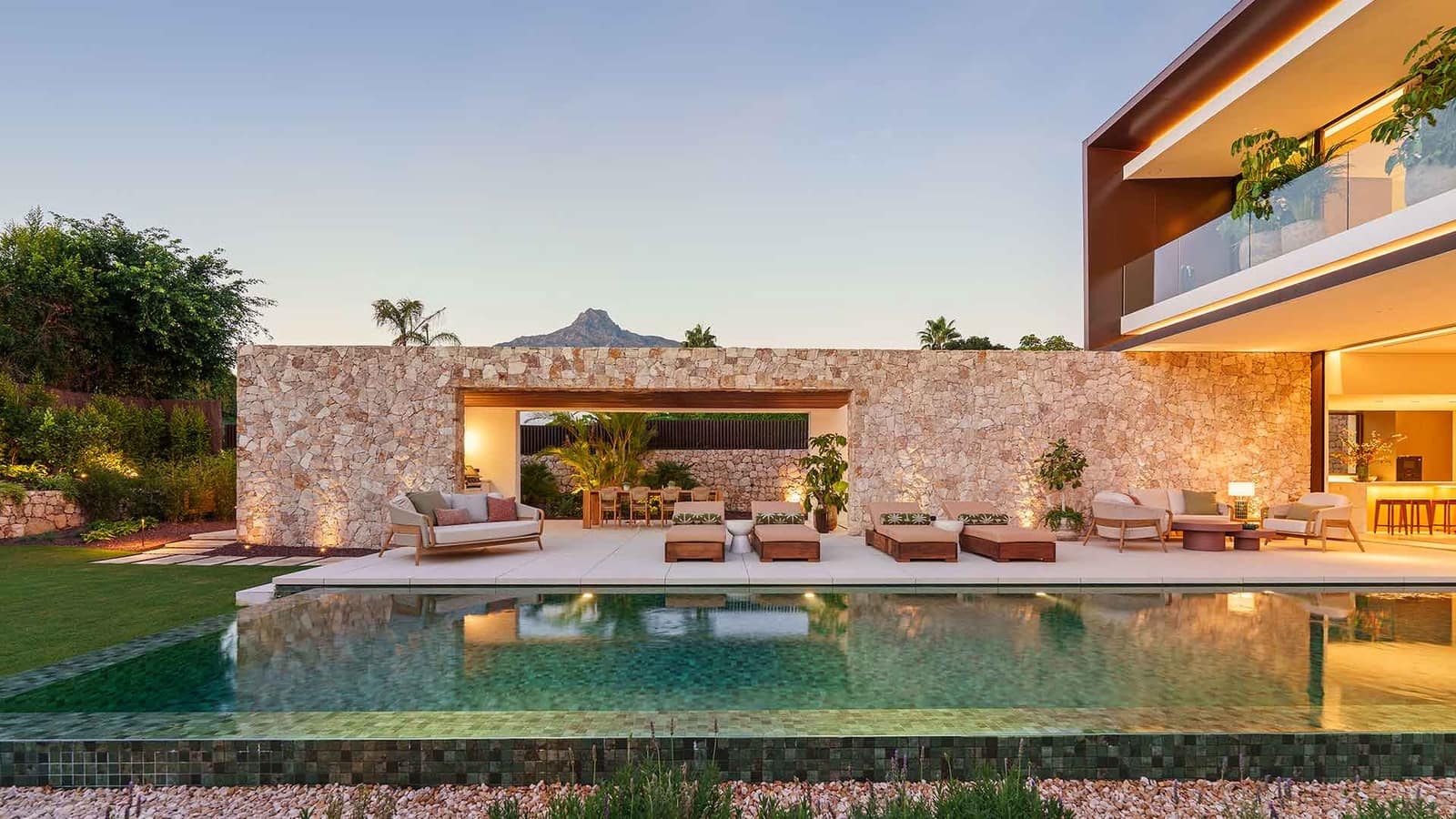 5 soveværelse Villa til salg i Golden Mile med swimmingpool - € 5.995.000 (Ref: 9555580)