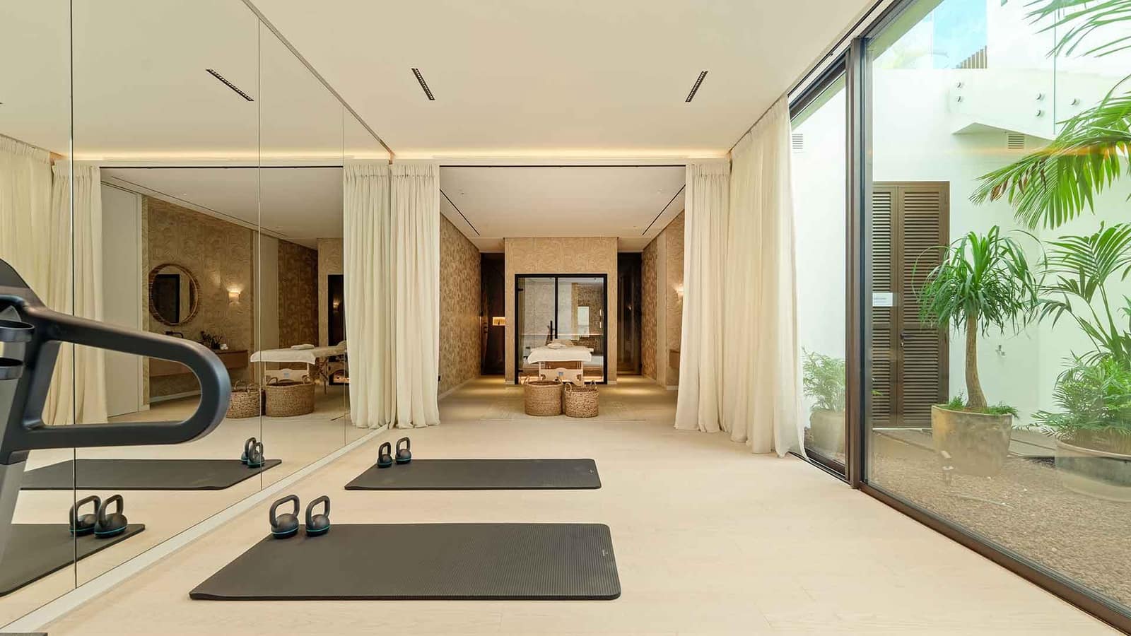 5 soveværelse Villa til salg i Golden Mile med swimmingpool - € 5.995.000 (Ref: 9555580)