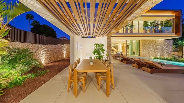 5 Zimmer Villa zu verkaufen in Lomas De Marbella, Marbella mit Pool - 5.995.000 € (Ref: 9555580)