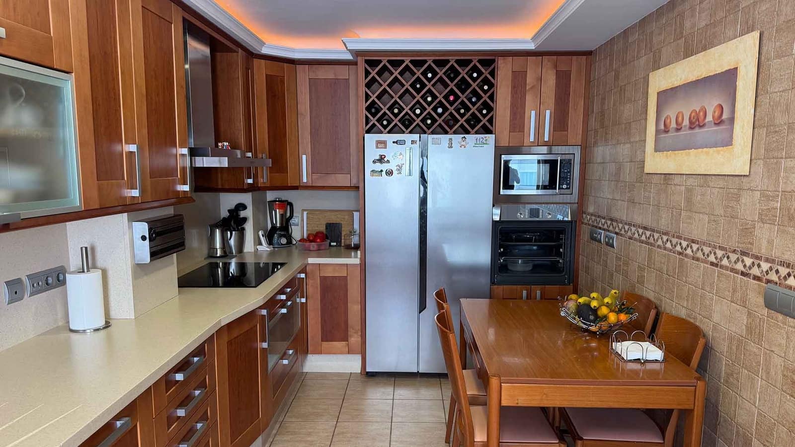 4 bedroom Penthouse for sale in Estepona with pool - € 790,000 (Ref: 9568394)