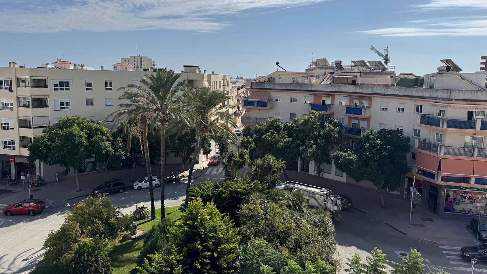 4 bedroom Penthouse for sale in Estepona with pool - € 790,000 (Ref: 9568394)