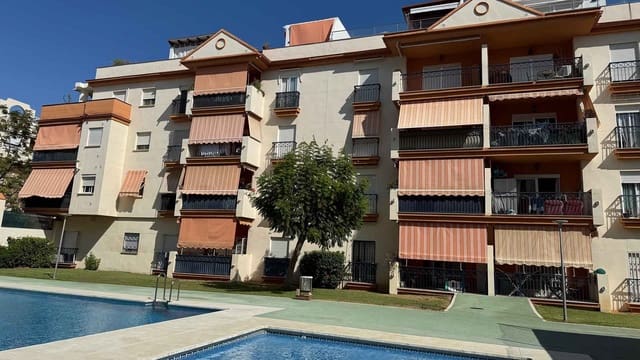 4 chambre Penthouse à vendre à Centro, Estepona avec piscine - 790 000 € (Ref: 9568394)