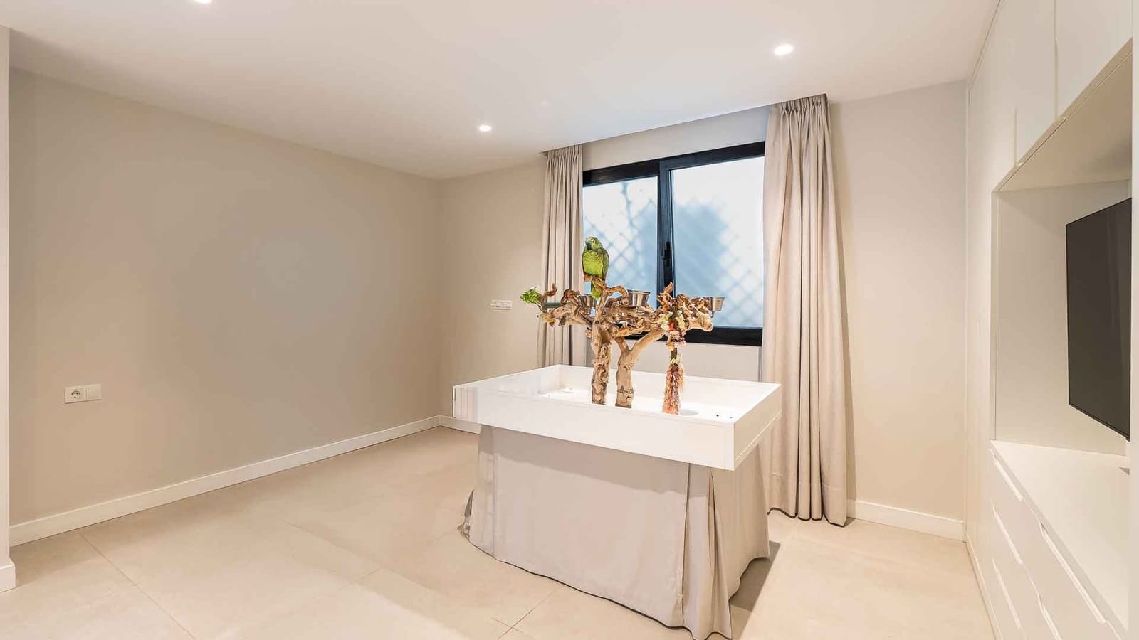 3 soverom Leilighet til salgs i Golden Mile med svømmebasseng - € 1 595 000 (Ref: 9570999)