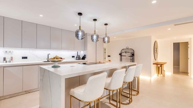 3 soverom Leilighet til salgs i Lomas De Marbella, Marbella med svømmebasseng - € 1 595 000 (Ref: 9570999)