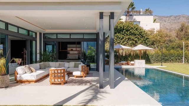 4 sovrum Villa till salu i Lomas De Marbella, Marbella med pool - 5 400 000 € (Ref: 9574492)