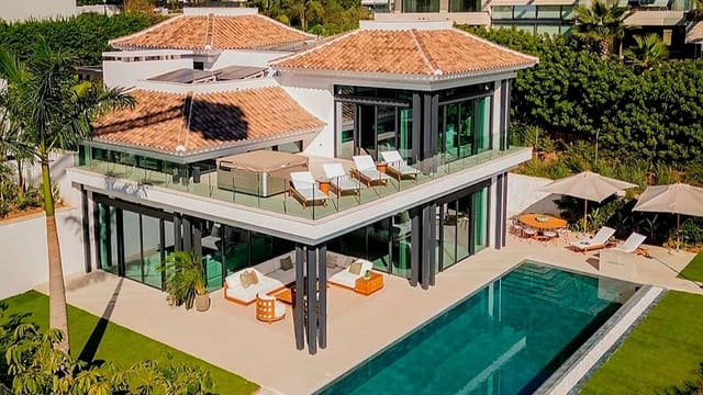 4 sovrum Villa till salu i Lomas De Marbella, Marbella med pool - 5 400 000 € (Ref: 9574492)