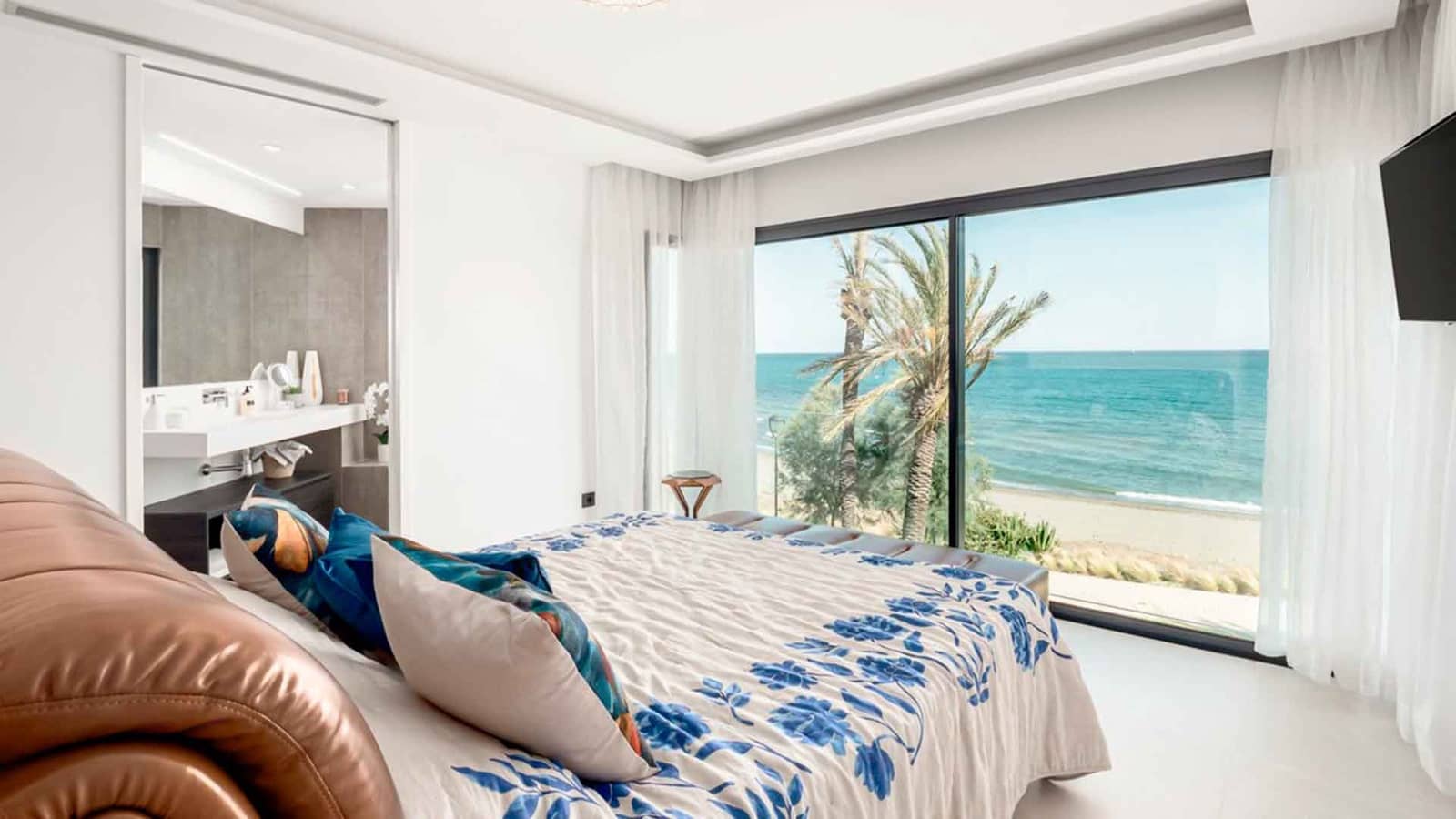 3 soveværelse Byhus til salg i Estepona med swimmingpool - € 3.450.000 (Ref: 9599441)