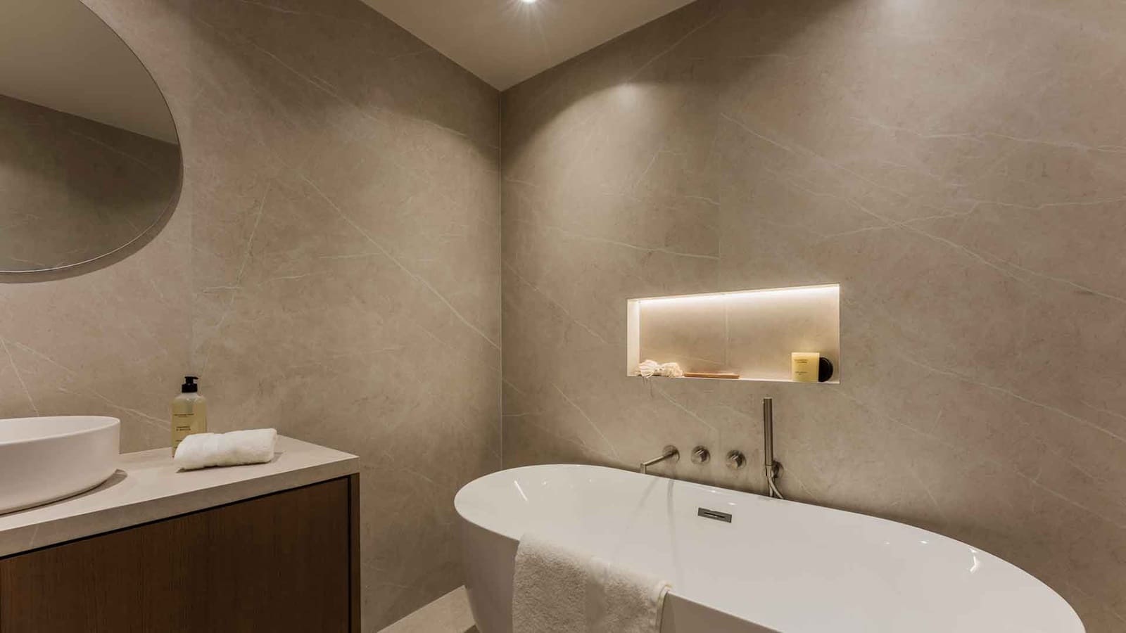 4 slaapkamer Halfvrijstaande villa te koop in Golden Mile met zwembad - € 2.595.000 (Ref: 9599442)