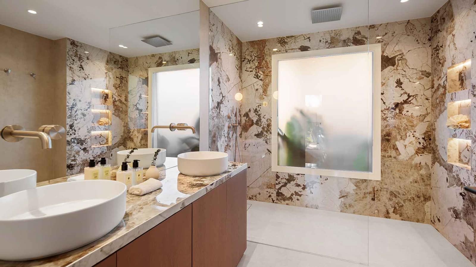 4 slaapkamer Halfvrijstaande villa te koop in Golden Mile met zwembad - € 2.595.000 (Ref: 9599442)