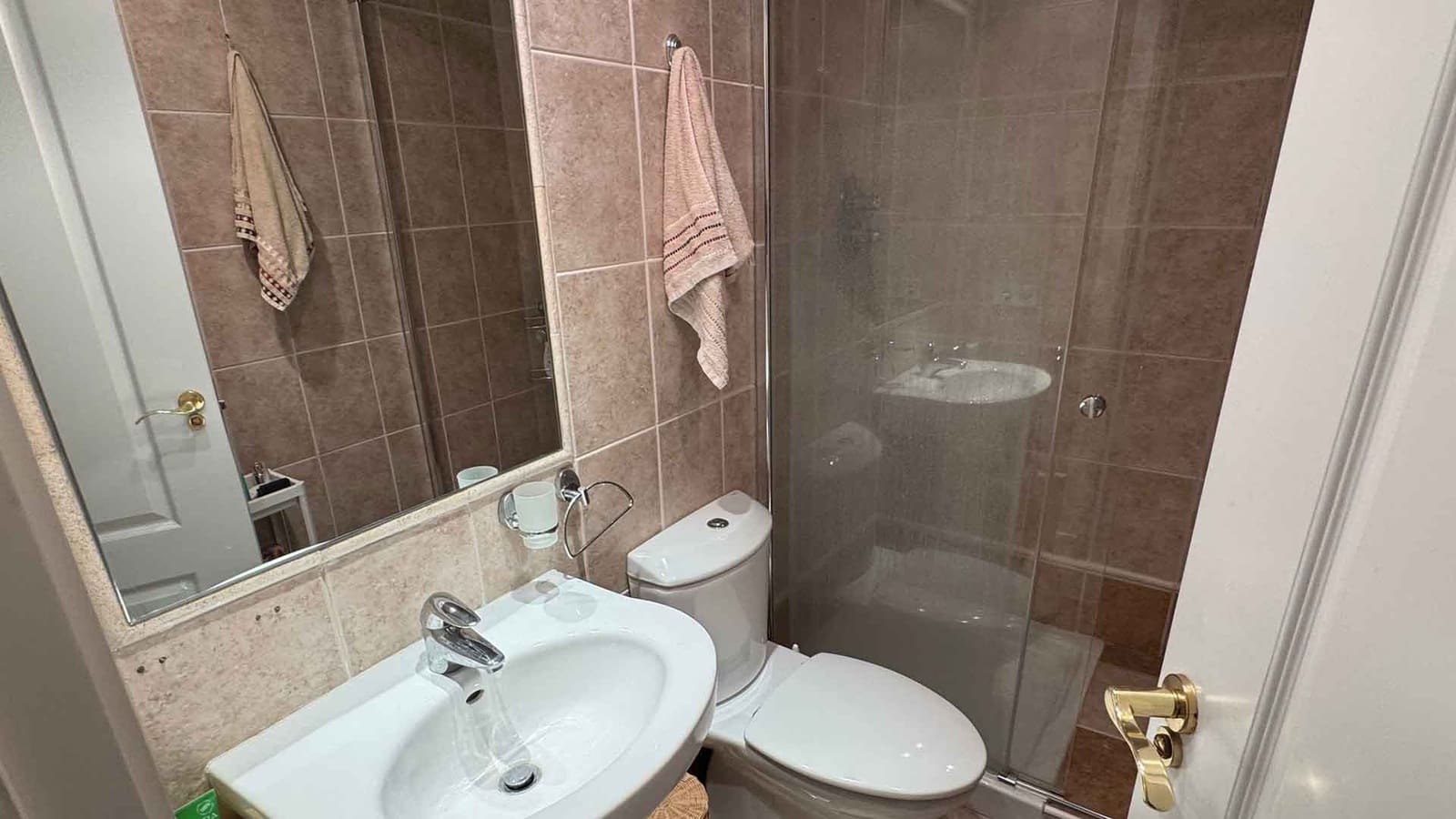 4 makuuhuone Huoneisto myytävänä paikassa Estepona mukana uima-altaan - 850 000 € (Ref: 9599444)