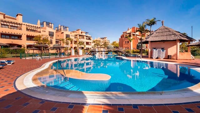 4 chambre Appartement à vendre à Centro, Estepona avec piscine - 850 000 € (Ref: 9599444)