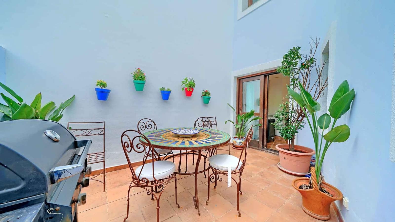 3 bedroom Townhouse for sale in Benahavis with pool - € 749,000 (Ref: 9611365)
