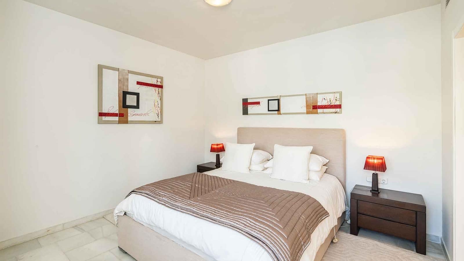 1 bedroom Apartment for sale in Golden Mile with pool - € 1,200,000 (Ref: 9619412)