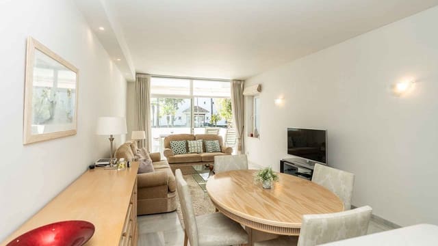 1 bedroom Apartment for sale in Lomas De Marbella, Marbella with pool - € 1,200,000 (Ref: 9619412)