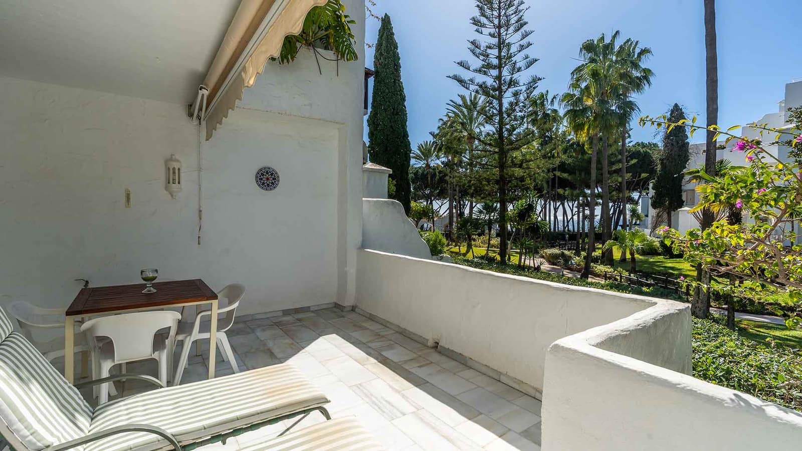 1 bedroom Apartment for sale in Golden Mile with pool - € 1,200,000 (Ref: 9619412)