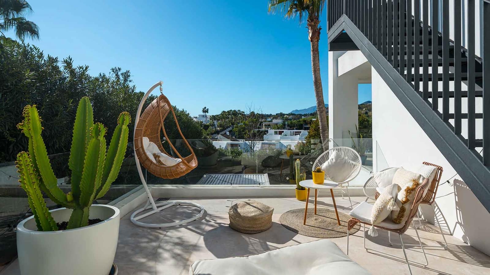 6 sypialnia Willa na sprzedaż w Nueva Andalucia z basenem - 3 980 000 € (Ref: 9625799)