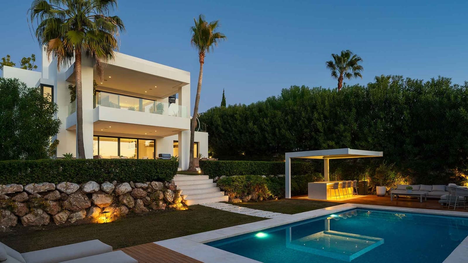 6 sypialnia Willa na sprzedaż w Nueva Andalucia z basenem - 3 980 000 € (Ref: 9625799)