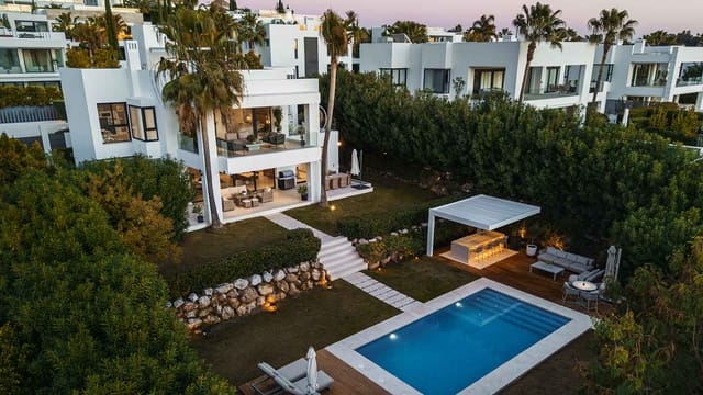 6 bedroom Villa for sale in Nueva Andalucía Centro, Marbella with pool - € 3,980,000 (Ref: 9625799)