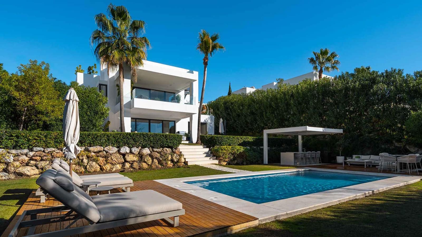 6 sypialnia Willa na sprzedaż w Nueva Andalucia z basenem - 3 980 000 € (Ref: 9625799)