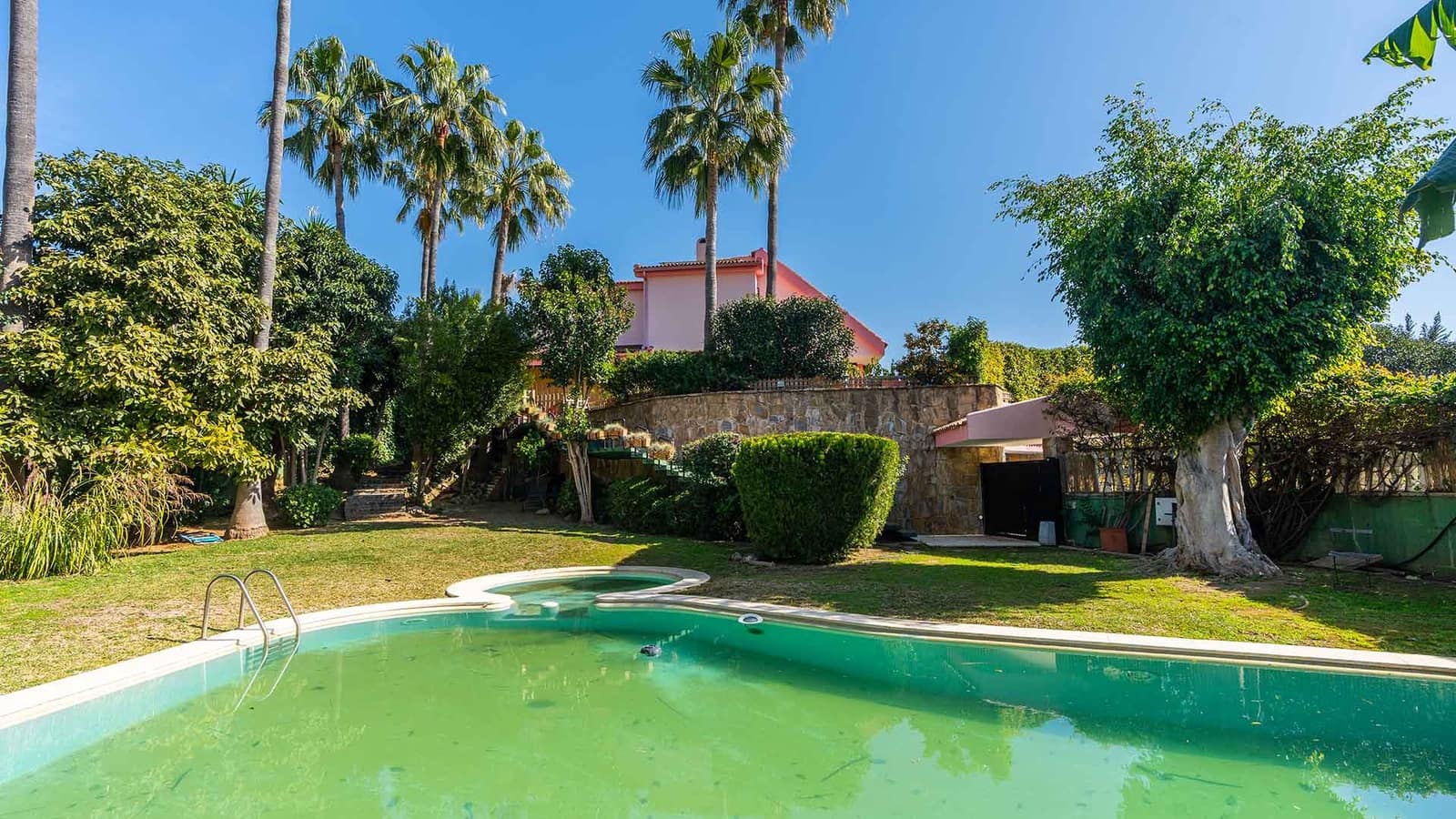 5 chambre Villa/Maison à vendre à Marbella avec piscine - 2 350 000 € (Ref: 9630140)