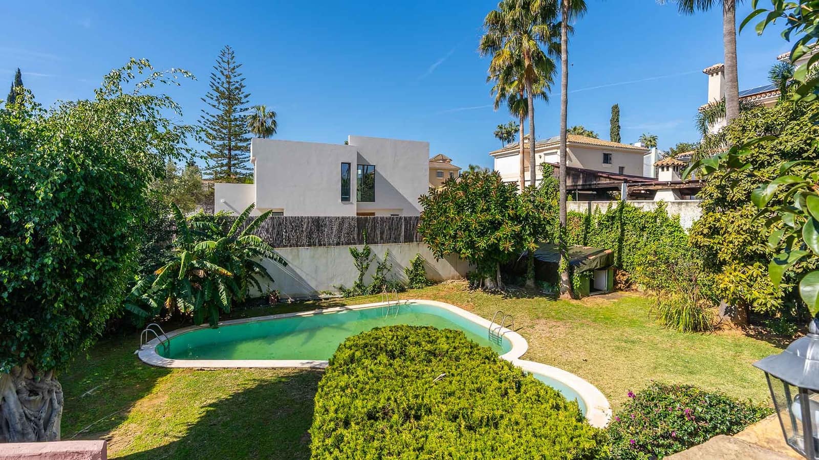 5 chambre Villa/Maison à vendre à Marbella avec piscine - 2 350 000 € (Ref: 9630140)
