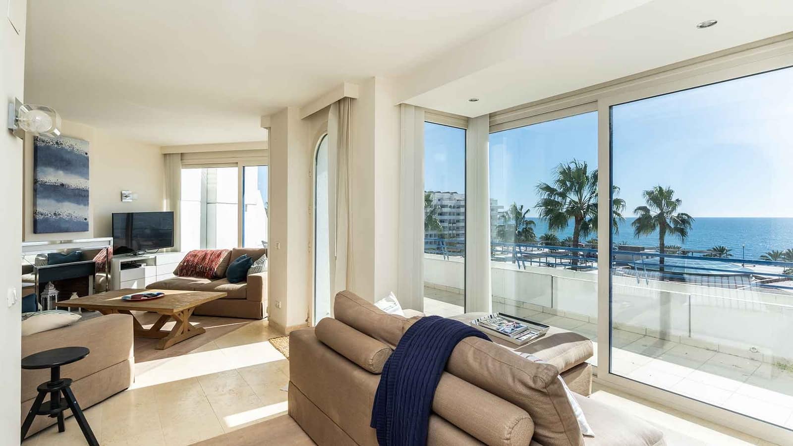 Ático de 4 habitaciones en Marbella en venta con piscina - 1.700.000 € (Ref: 9630141)